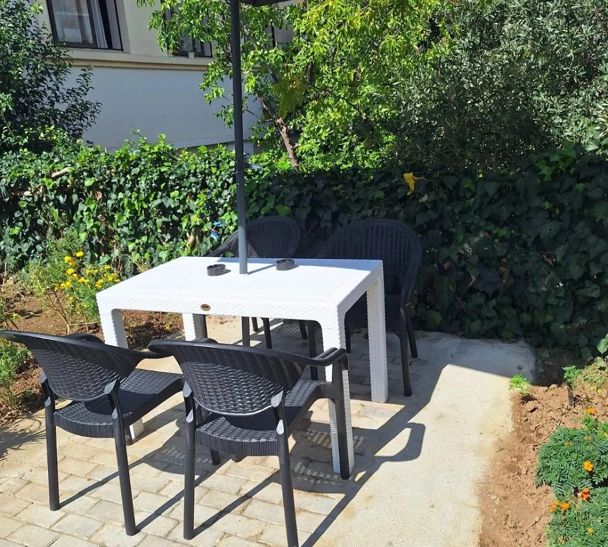 Grace Apartment City Center Tirana 0*,